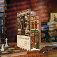 DIY Book Nook Boekensteun Charing Cross Road - thumbnail