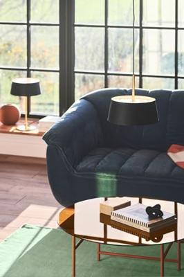 Kleine tafellamp mat zwart en messing E14 fitting en schakelaar Nordlux Clasi Kleine tafellamp mat zwart en messing E14 fitting en schakelaar Nordlux Clasi