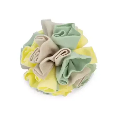 Beeztees Puppy snuffelbol izzy 13x13x13cm Beeztees Puppy snuffelbol izzy 13x13x13cm