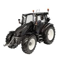 Universal Hobbies Valtra G 135 Tractor Zwart 1:32 - thumbnail