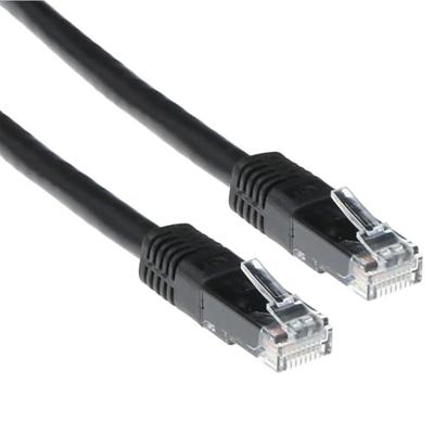 ACT Zwarte 7 meter U/UTP CAT5E patchkabel met RJ45 connectoren