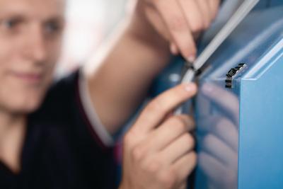 HellermannTyton FMB4APT-I-PA66HS-WH Bevestigingssokkel Zelfklevend 151-01528 Flexibele sokkel, 4-voudige invoeging Wit 1 stuk(s) HellermannTyton FMB4APT-I-PA66HS-WH Bevestigingssokkel Zelfklevend 151-01528 Flexibele sokkel, 4-voudige invoeging Wit 1 stuk(s)