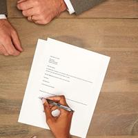 Sharpie S-gel roller, medium punt, zwarte inkt, blister van 2 stuks in metallic kleuren met 2 vullingen - thumbnail