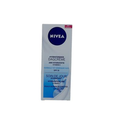Nivea Essentials hydraterende dagcreme norm/gem SPF15 50 Milliliter Nivea Essentials hydraterende dagcreme norm/gem SPF15 50 Milliliter