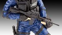 Revell 1/16 Swat Officer - thumbnail