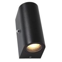 Buitenlamp vierkant &apos;Jake&apos; met lichtsensor 2x gu10 15 cm - thumbnail