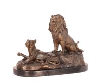 BRONZEN BEELD VAN EEN LEEUW EN LEEUWIN - thumbnail