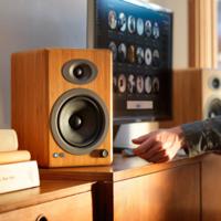 Audioengine A5+ draadloze Bluetooth-computerluidsprekers - 150 W Bluetooth-luidsprekers voor thuis, in de studio, tijdens het gamen met aptX-HD Bluetooth, AUX, RCA en afstandsbediening | Streaming audiosysteem van (Bamboo, Pair) - thumbnail