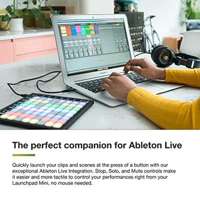 Novation Launchpad Mini MK3 MIDI Grid Controller met software - thumbnail