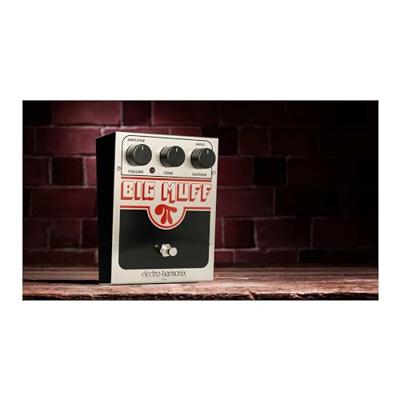 Electro Harmonix Big Muff Pi distortion
