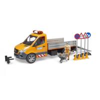 Bruder mercedes-benz wegenbouw + figuur - thumbnail