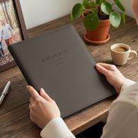 Schrijfmap - Zwart - Gegraveerd vegan leer - thumbnail