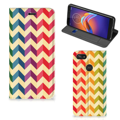 Motorola Moto E6 Play Hoesje met Magneet Zigzag Multi Color Motorola Moto E6 Play Hoesje met Magneet Zigzag Multi Color