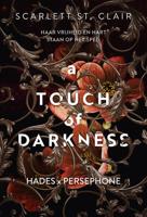 A touch of darkness - Scarlett St. Clair - ebook - thumbnail