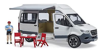 Bruder Mercedes Sprinter camper met bestuurder - thumbnail