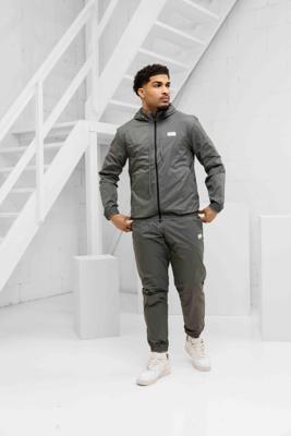 EA7 Emporio Armani 7M001383 Trainingspak Heren Grijs - Maat XS - Kleur: Grijs | Soccerfanshop EA7 Emporio Armani 7M001383 Trainingspak Heren Grijs - Maat XS - Kleur: Grijs | Soccerfanshop