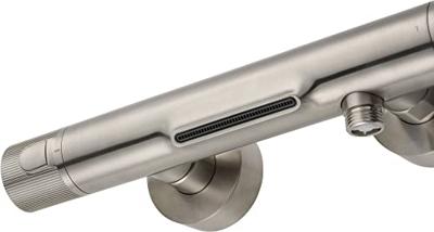 Ben Engraved Line thermostatische badkraan met watervaluitloop en gravering RVS-look