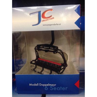 Jägerndorfer zetel 6 pers. Ischgl zwart 1:32 Jägerndorfer zetel 6 pers. Ischgl zwart 1:32