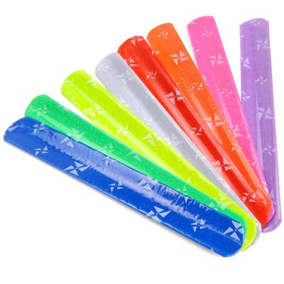 LG-Imports Gekleurde klaparmband