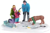 Her first fish! kerstfiguur LEMAX - Lemax - thumbnail