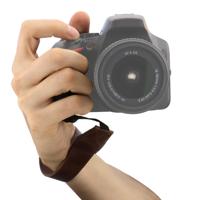 MegaGear ultralichte handriem van leer voor alle camera's, donkerbruin - thumbnail