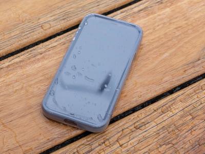 QUAD LOCK mag poncho - iphone 14 pro max