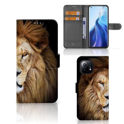 Xiaomi Mi 11 | Telefoonhoesje | Met pasjeshouder | Leeuw Xiaomi Mi 11 | Telefoonhoesje | Met pasjeshouder | Leeuw