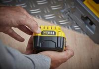 Stanley FATMAX SFMCS600M2K V20 18V Accu Decoupeerzaag | 2x 4.0Ah Accu&apos;s + Lader | In Koffer - SFMCS600M2K-QW - thumbnail