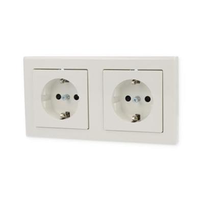 Merten MEG2328-1419 Wandcontactdoos System M Polar-wit 1 stuk(s)