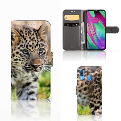 Samsung Galaxy A40 | Telefoonhoesje | Met pasjeshouder | Baby Luipaard
