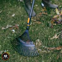 Fiskars OneClick Metalen Waaierhark voor bladeren - 1080675 - thumbnail