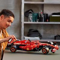 LEGO Technic Ferrari SF-24 F1 auto 42207 - thumbnail