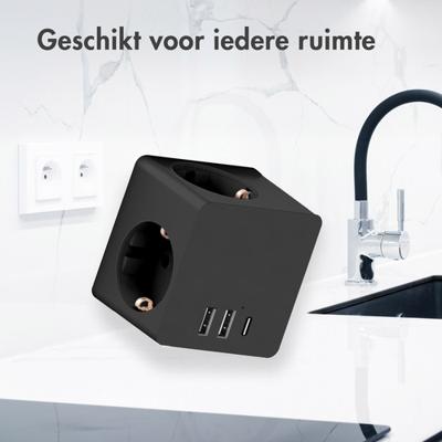 Accezz PowerCube 6-in-1 1x USB-C+2x USB-A+3x stopcontact 4000W Oplader Zwart Accezz PowerCube 6-in-1 1x USB-C+2x USB-A+3x stopcontact 4000W Oplader Zwart