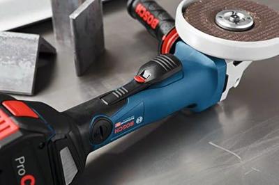 COMBO KIT 2 18V GEREEDSCHAP: GWS 18V-10 P+ GBH 18V-26+ ProCORE18V 2x5.5Ah + GAL 1880 COMBO KIT 2 18V GEREEDSCHAP: GWS 18V-10 P+ GBH 18V-26+ ProCORE18V 2x5.5Ah + GAL 1880