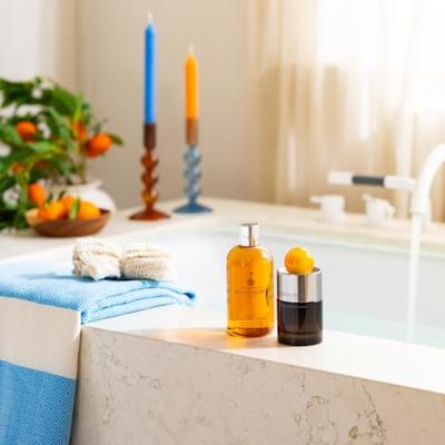 Molton Brown - M.Brown Sunlit Clementine & Vetiver Bath & Shower Gel 300 ml Douche & bad - thumbnail