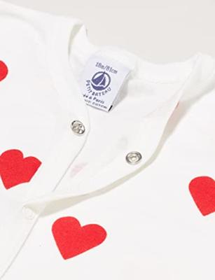 Biologisch katoenen baby pyjama PETIT BATEAU wit hartjesprint Biologisch katoenen baby pyjama PETIT BATEAU wit hartjesprint