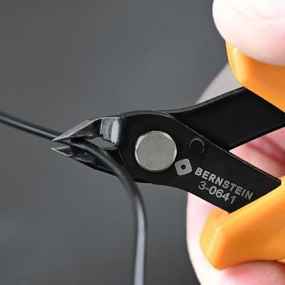 Bernstein Tools for Electronics Bernstein Werkzeugfabrik 3-0641 Elektronica en fijnmechanica Zijkniptang Zonder facet 135 mm