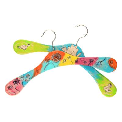 Playwood Versier je eigen houten kledinghanger