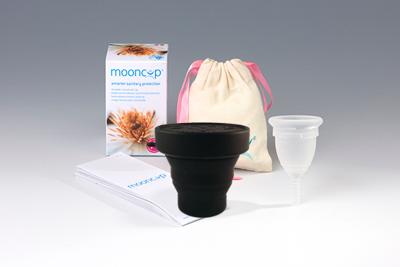 MoonCup Maat A (menstruatiecup), > 30 jaar, met handige sterilisator MoonCup Maat A (menstruatiecup), > 30 jaar, met handige sterilisator