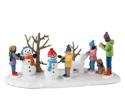 Lemax snowmen friends kerstdorp tafereel Vail Village 2023