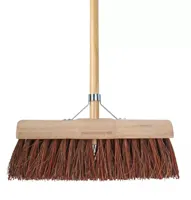 Bezem natuurvezel 45 cm met houten steel 140 cm - thumbnail