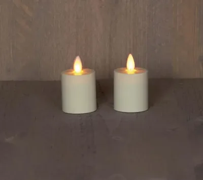 Batterijverlichting 2 stuks kaarsen bewegende vlam 4.5 x 8 cm ivoor met timer Anna's collection - Annas collection