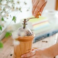 Handkoffiemolen HARIO COLUMN CM-502C - thumbnail