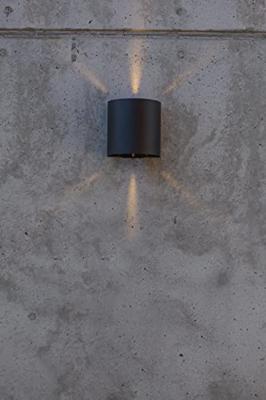 Zwarte gevelverlichting rond met ingebouwde LED Lutec 'Gemini Beams' Zwarte gevelverlichting rond met ingebouwde LED Lutec 'Gemini Beams'
