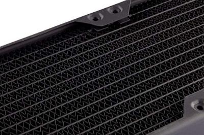 Corsair Hydro X Series XR7 240mm radiator Corsair Hydro X Series XR7 240mm radiator