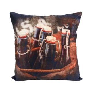 Kussen "Bottles in crate" stof 40x40x15cm
