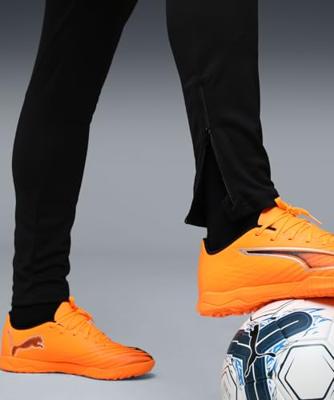 PUMA Manchester City Trainingsbroek 2025-2026 Zwart Zilver - thumbnail