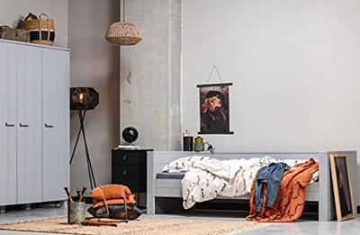 WOOOD Kledingkast 'Dennis' 3-deurs, kleur Betongrijs