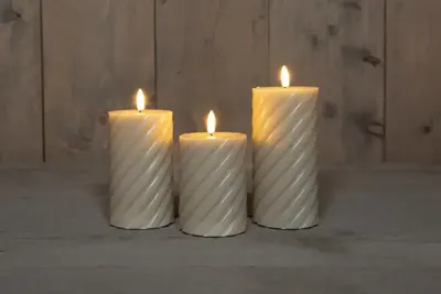 Anna's Collection LED buitenkaars 3d flame swirl 7.5 cm taupe, bruin 3 stuks Anna's Collection LED buitenkaars 3d flame swirl 7.5 cm taupe, bruin 3 stuks