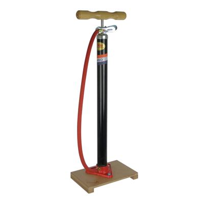Jumbo Fietspomp op houten plank met dunlop ventiel Jumbo Fietspomp op houten plank met dunlop ventiel